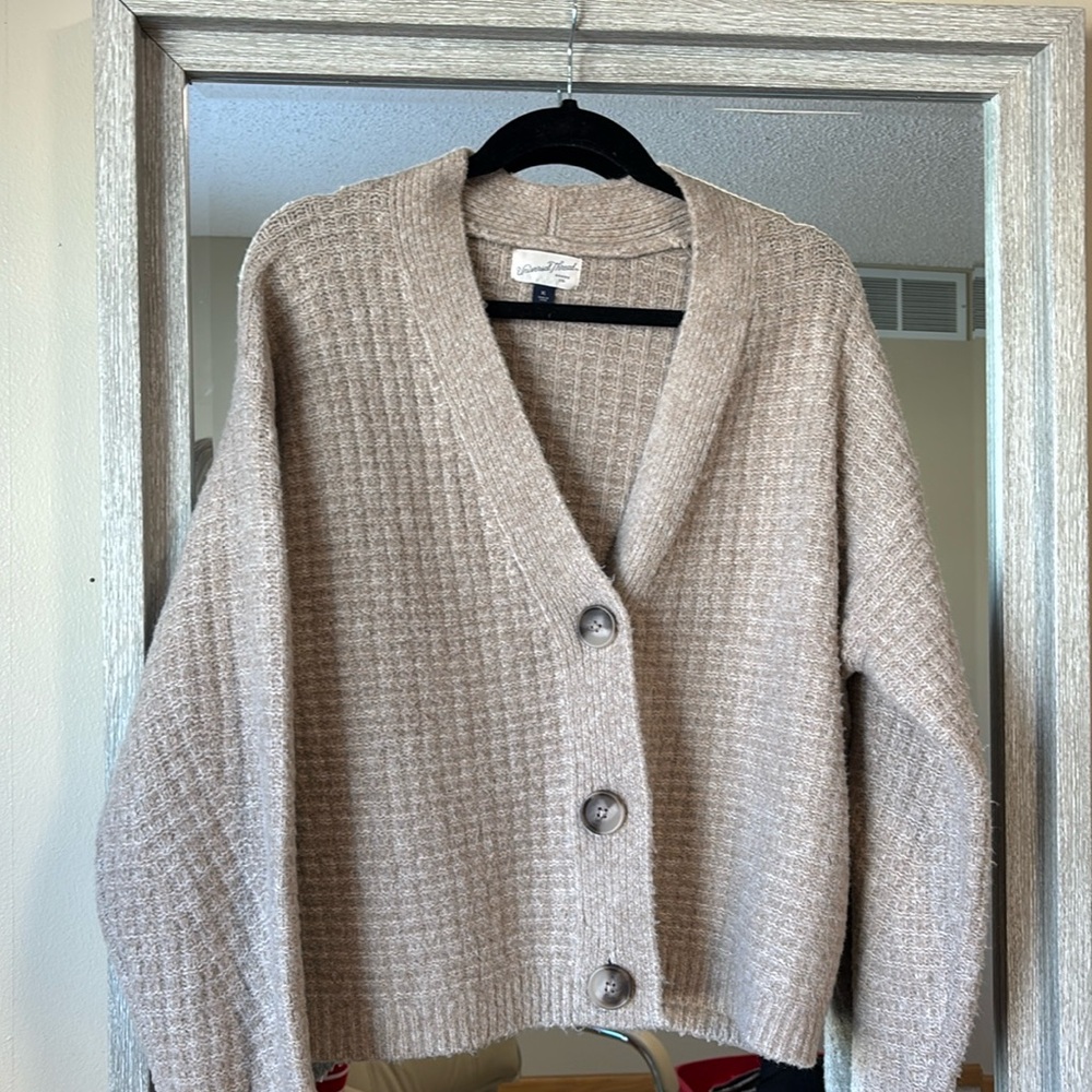 Universal threads sweater